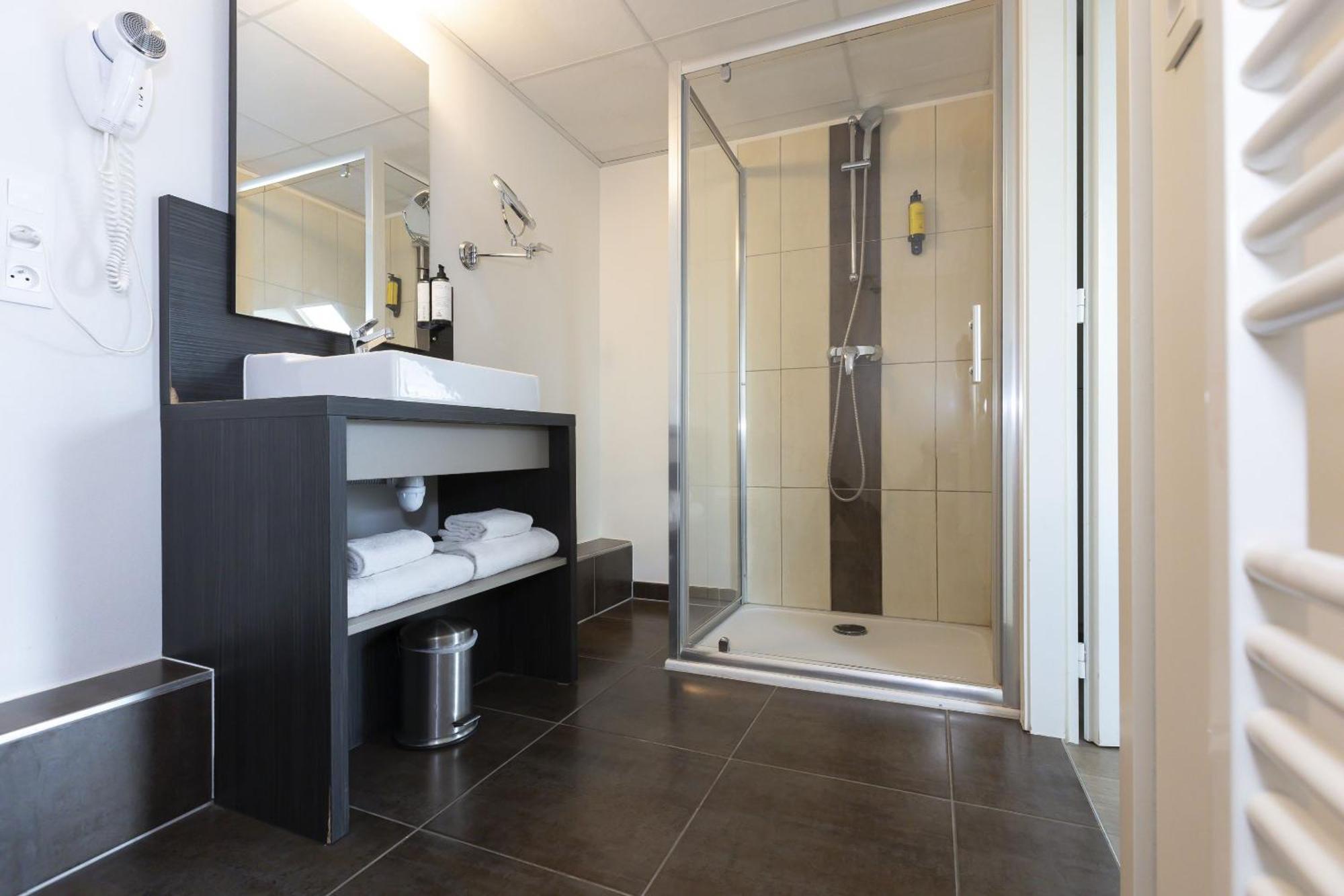One-Bedroom Apartment terrace